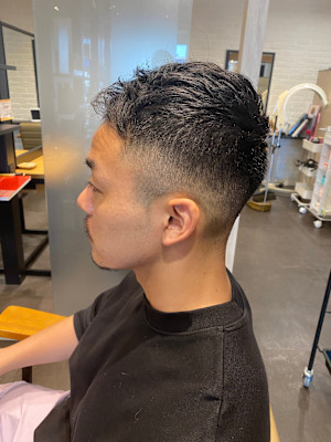 フェードカットメンズ