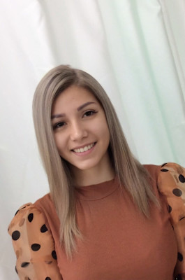 ミルクティーカラー