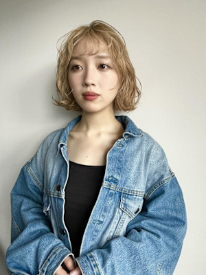 ハイトーンベージュ