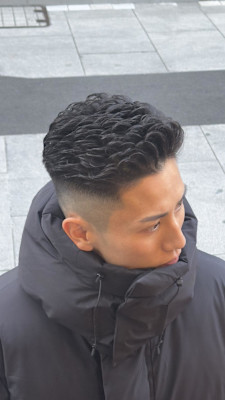 ショートバック　フェード　アイロンパーマ