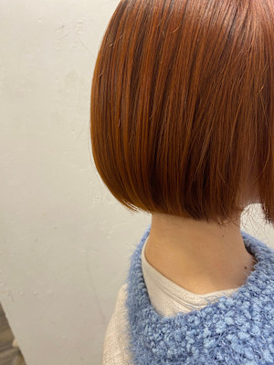 オレンジブラウン×コンパクトボブ