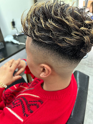 スキンフェード×Cカールパーマ