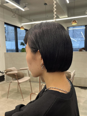 切りっぱなしボブ/ミニボブ/ミラーカラー/