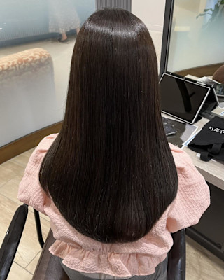 Mako / 地毛風 ナチュラルストレート 縮毛矯正