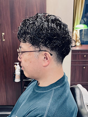 【40代男性】ロンドン七三ナチュラルパーマ（大宮/バーバー）