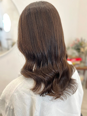 韓国風コテ巻きパーマ