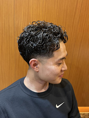 理容室　銀座　個室理容室　外国人風パーマ