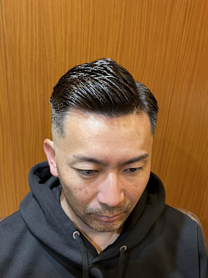 スキンフェード　アイロンパーマ　7:3スタイル　銀座　理容室