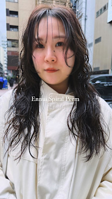 外国人風アンニュイスパイラルパーマ