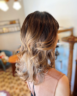 hair salon カミナ×スタイル