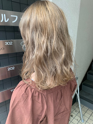 hair salon カミナ×スタイル