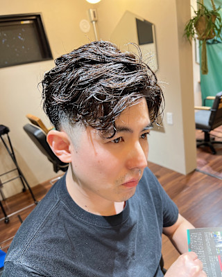 hair salon カミナ×スタイル