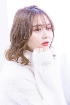 ウェーブヘアで作る冬っぽあざと女子