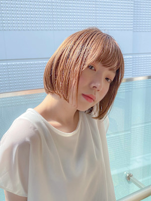 ハイ透明感ベージュ/ミニボブ/小顔ヘア/簡単スタイリング