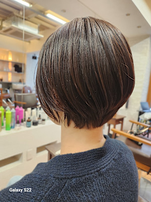 マッシュベースショートヘア