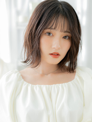 乾かすだけ大人可愛い黒髪ゆるふわボブパーマ　韓国風巻き