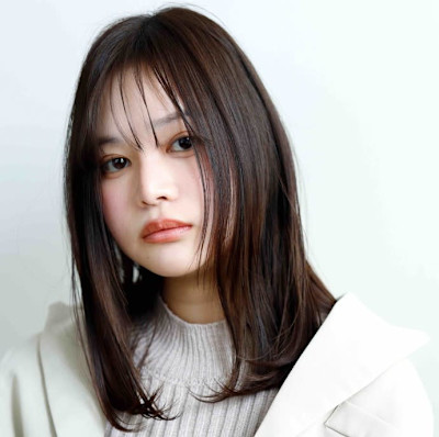 内巻きセミロング