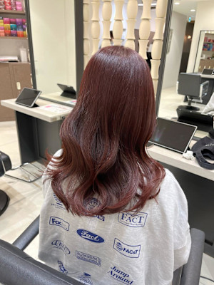 Mako / ピンクブラウン 暖色 ブリーチなし モテヘア