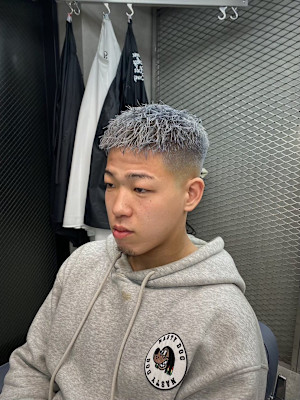 シルバーカラー