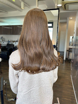 ミルクティーベージュメルティカラーフェミニンロング