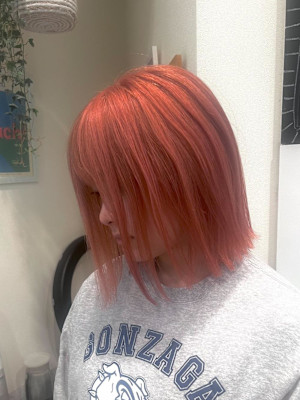 切りっぱなしボブピンクベージュ