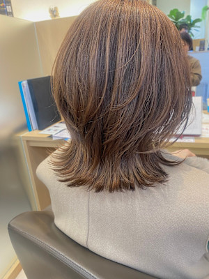 ≪軽やかで柔らかい♪≫くびれヘアミディアム×オレンジベージュ