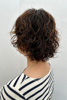 ミディアムボブ×ウェーブパーマ
