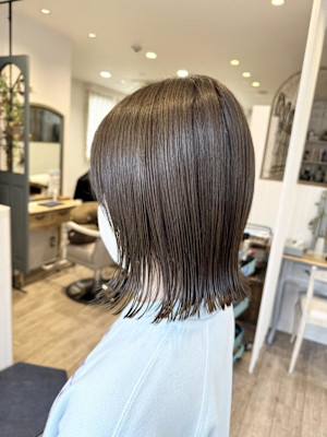 切りっぱなしボブ×オリーブ