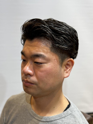 大人の自然なパーマヘア