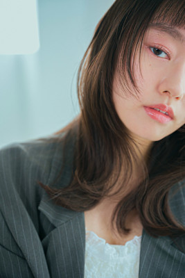 オン眉×くびれ姫カットレイヤー