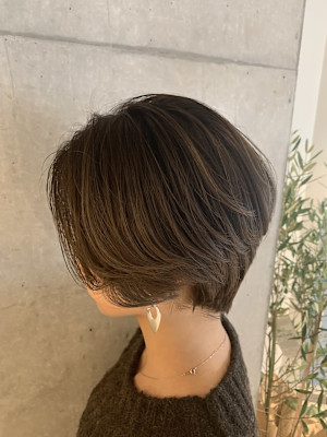 大人可愛い ショートボブ♪ グレージュ