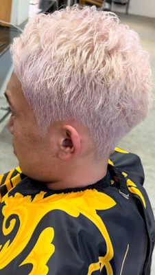 ホワイトベージュ