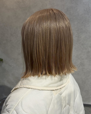 流行りの透明感ベージュ