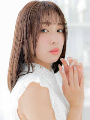 シースルーバング小顔艶感ストレートレイヤー　マロンベージュ