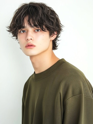 【pignon】ウルフ　波巻きパーマ　フェザースタイル