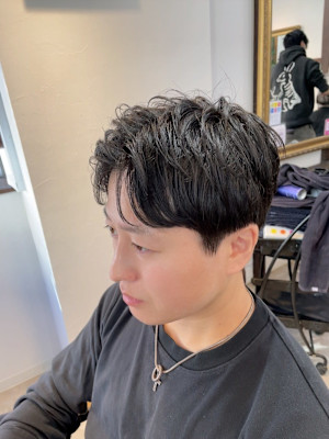 メンズ/縮毛矯正/パーマ/カット/センターパート/眉カット
