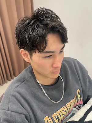 メンズパーマ/似合わせカット/センター分け