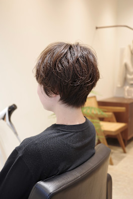 ハンサムショート　ゆるふわパーマ