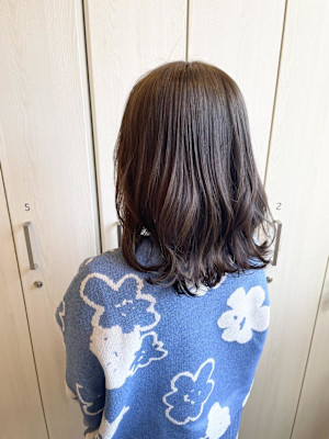 オージュア/透明感カラー/切りっぱなしロブ