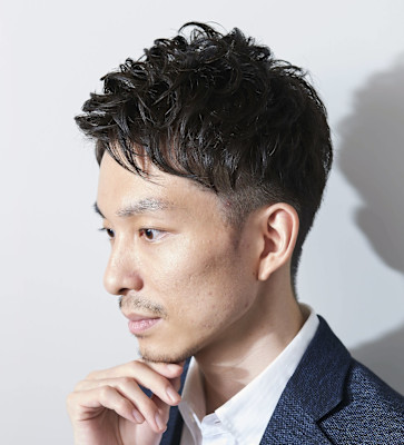 スーツビジネスアップバンク短髪パーマツーブロックショート