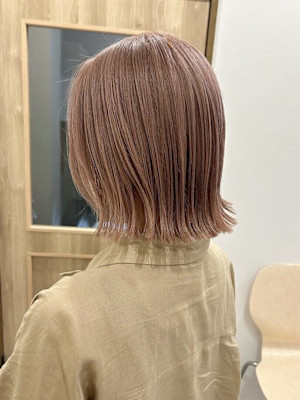 ☆切りっぱなしボブ　ピンクミルクティーベージュ