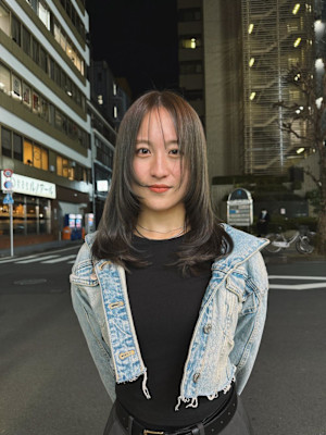 オリーブカラー/顔周りレイヤーカット