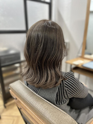 明るめアッシュベージュ