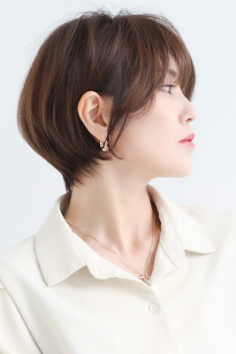 ショートボブ × ナチュラルレイヤー
