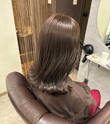 柔らかブラウン×くびれ巻き