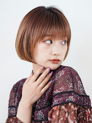 切りっぱなしショート・ボブ/絶壁解消/前髪なし/20代/30