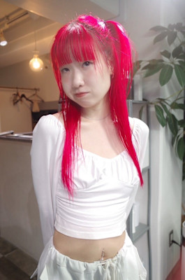 ビビットレッド