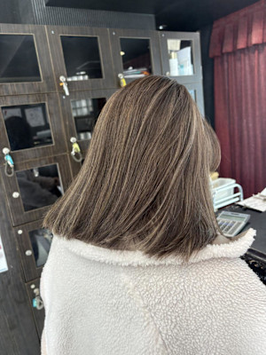 白髪ぼかしハイライト/ハイライトカラー/アッシュカラー