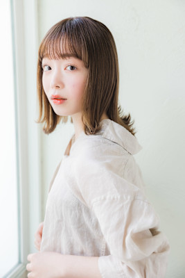 外ハネストレートシアーミディ