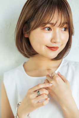 シルバーベージュボブ